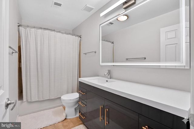 2208 HALTER LN, Reston, VA 20191