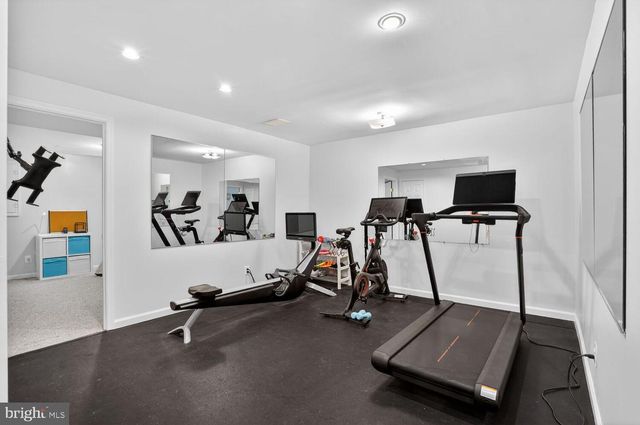2208 HALTER LN, Reston, VA 20191