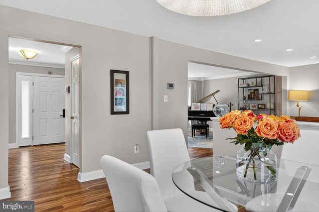 2208 HALTER LN, Reston, VA 20191