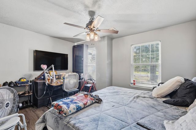 16205 Sun View Lane, Conroe, TX 77302