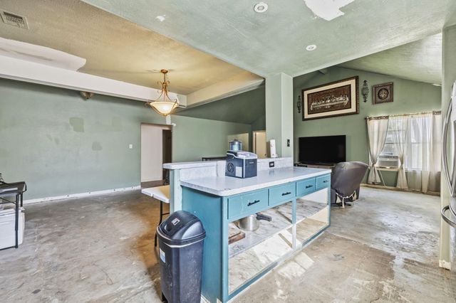 16205 Sun View Lane, Conroe, TX 77302