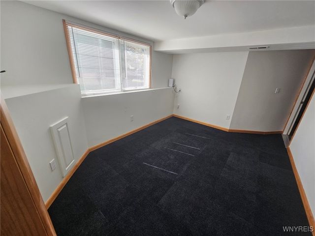 92 Chapel Glen Drive, Hamburg, NY 14075