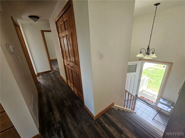 92 Chapel Glen Drive, Hamburg, NY 14075