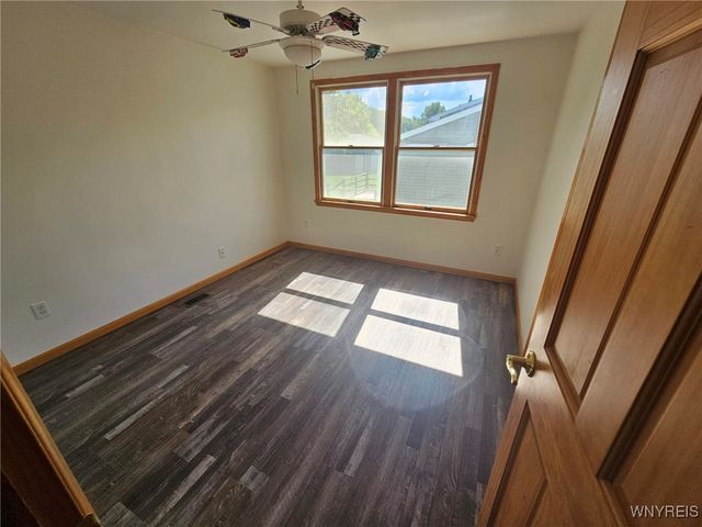 92 Chapel Glen Drive, Hamburg, NY 14075