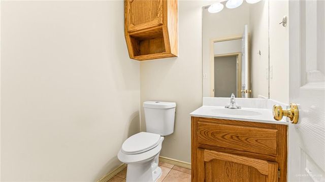 5015 Mile 8 Road, Edinburg, TX 78541