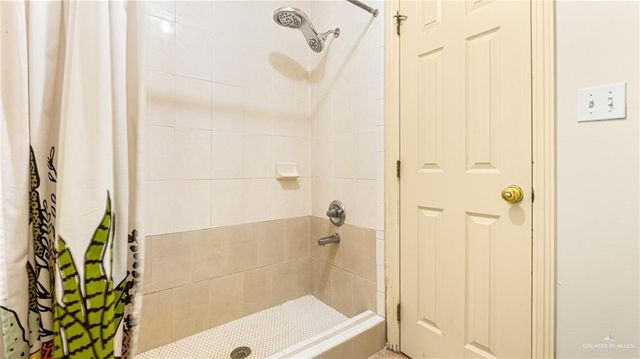 5015 Mile 8 Road, Edinburg, TX 78541