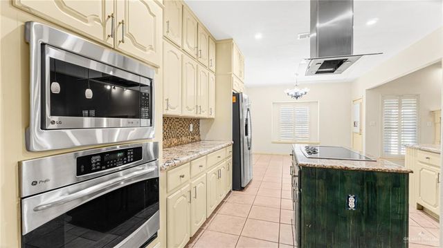 5015 Mile 8 Road, Edinburg, TX 78541
