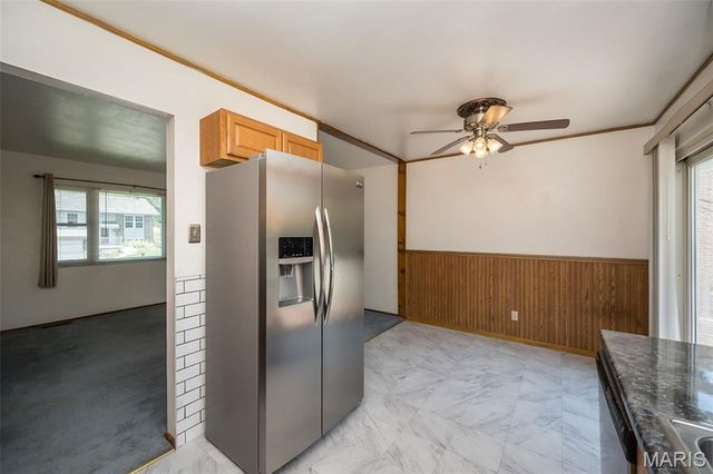 11932 Ameling Road, Maryland Heights, MO 63043