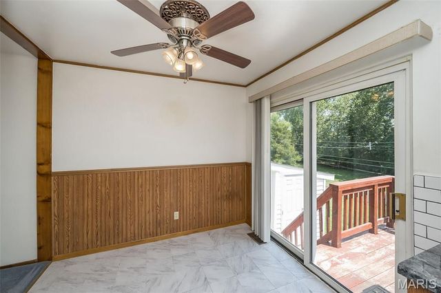 11932 Ameling Road, Maryland Heights, MO 63043