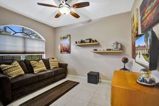 6251 Long Key Lane, Boynton Beach, FL 33472