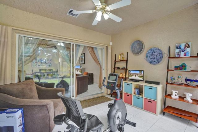 6251 Long Key Lane, Boynton Beach, FL 33472