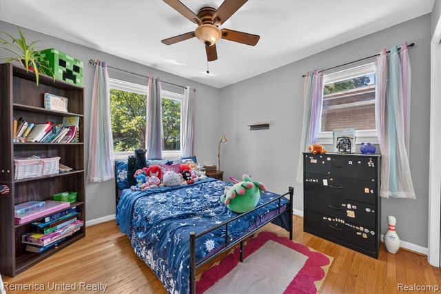 29114 Lori Street, Livonia, MI 48154