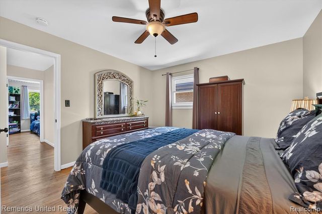 29114 Lori Street, Livonia, MI 48154