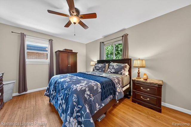 29114 Lori Street, Livonia, MI 48154
