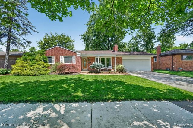 29114 Lori Street, Livonia, MI 48154