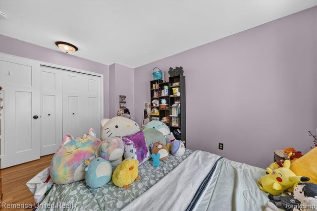 29114 Lori Street, Livonia, MI 48154