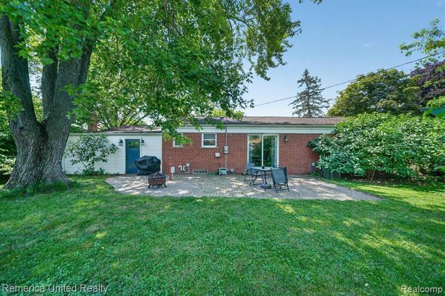 29114 Lori Street, Livonia, MI 48154