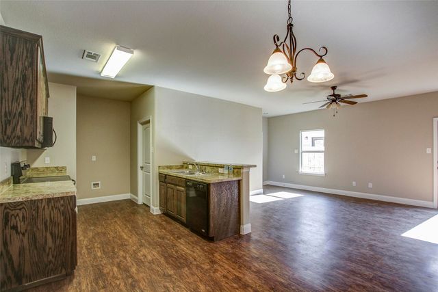 493 Canvas Court, Crowley, TX 76036