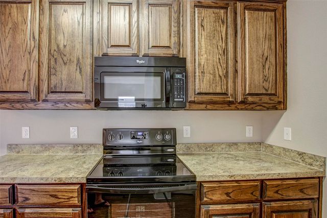 493 Canvas Court, Crowley, TX 76036