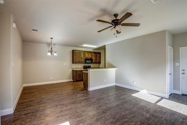 493 Canvas Court, Crowley, TX 76036