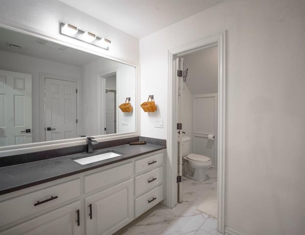 4200 Rimridge Road, Edmond, OK 73025