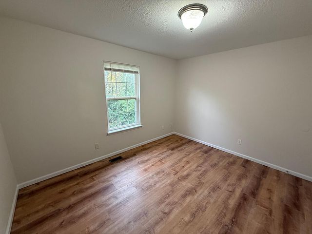 4114 HIDDEN CREEK CT, Columbia, MO 65202