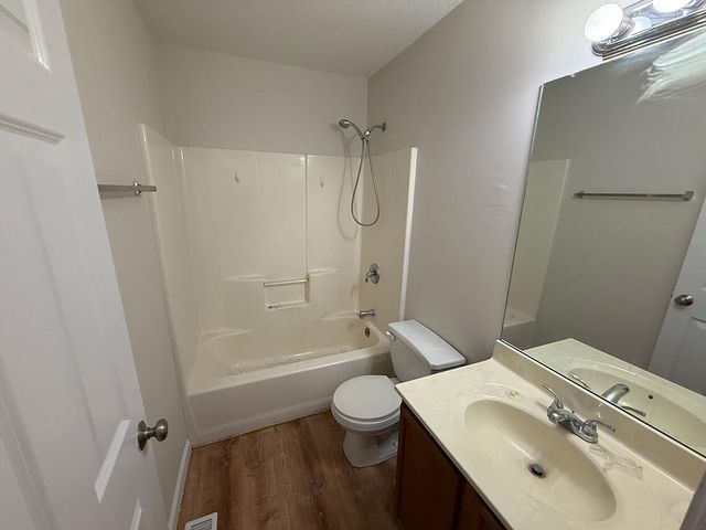 4114 HIDDEN CREEK CT, Columbia, MO 65202