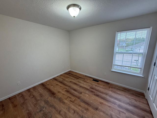 4114 HIDDEN CREEK CT, Columbia, MO 65202