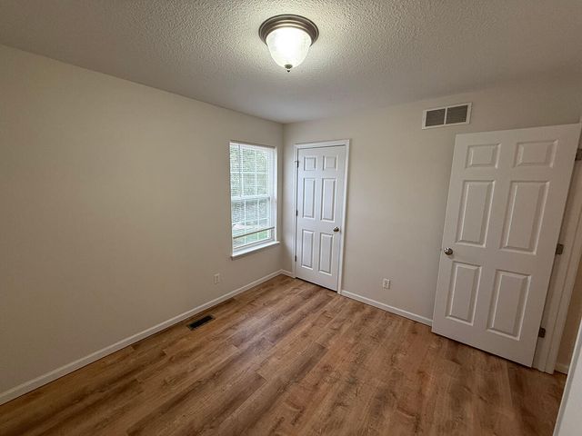 4114 HIDDEN CREEK CT, Columbia, MO 65202