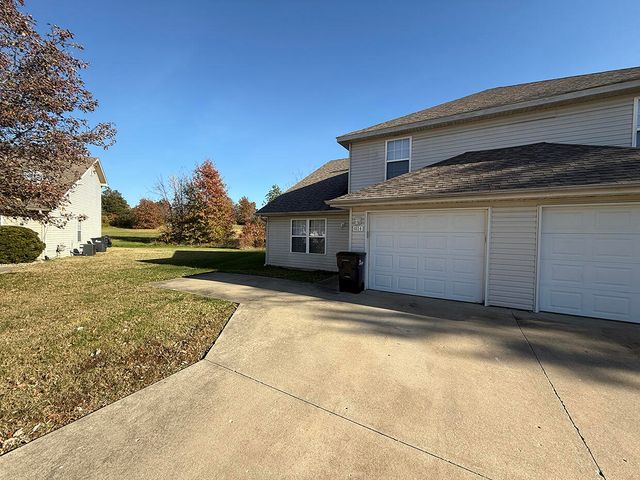 4114 HIDDEN CREEK CT, Columbia, MO 65202