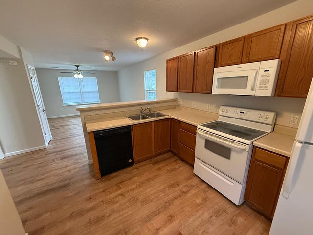 4114 HIDDEN CREEK CT, Columbia, MO 65202