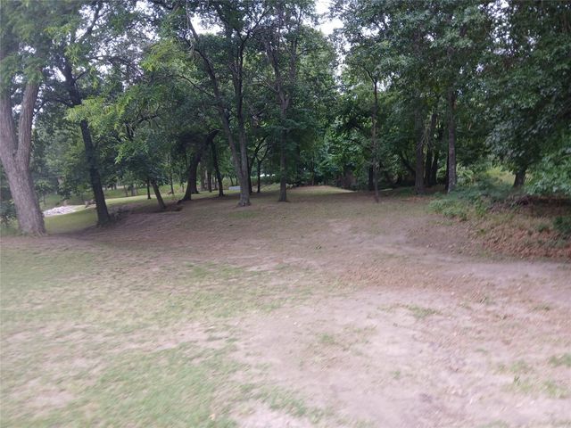 120 Lariat Court, Azle, TX 76020