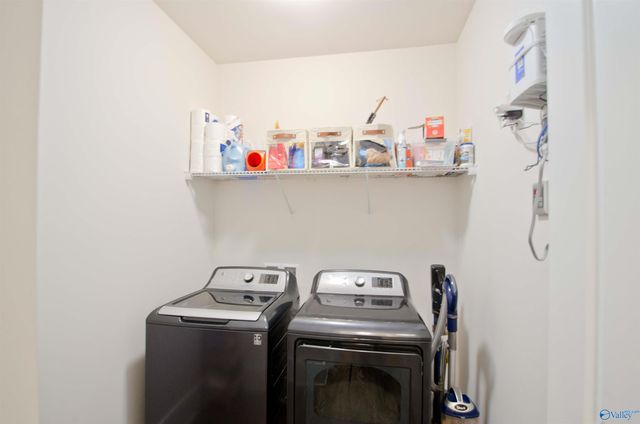 127 Fernhill Drive NW, Madison, AL 35757