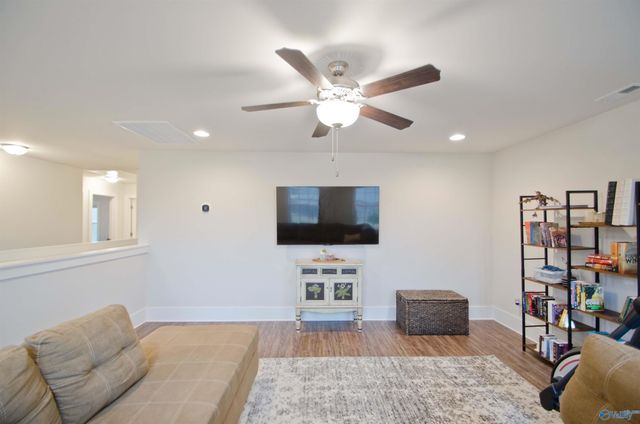 127 Fernhill Drive NW, Madison, AL 35757