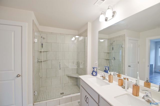 127 Fernhill Drive NW, Madison, AL 35757