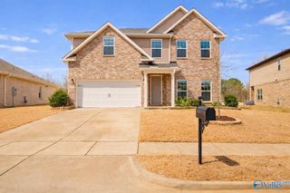 127 Fernhill Drive NW, Madison, AL 35757