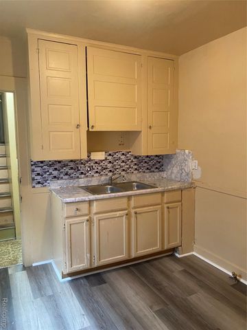 2950 Kendall Street, Detroit, MI 48238