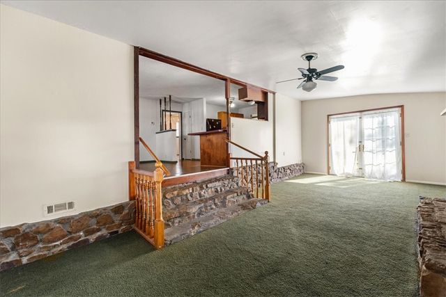 1203 SW I Street, Bentonville, AR 72712