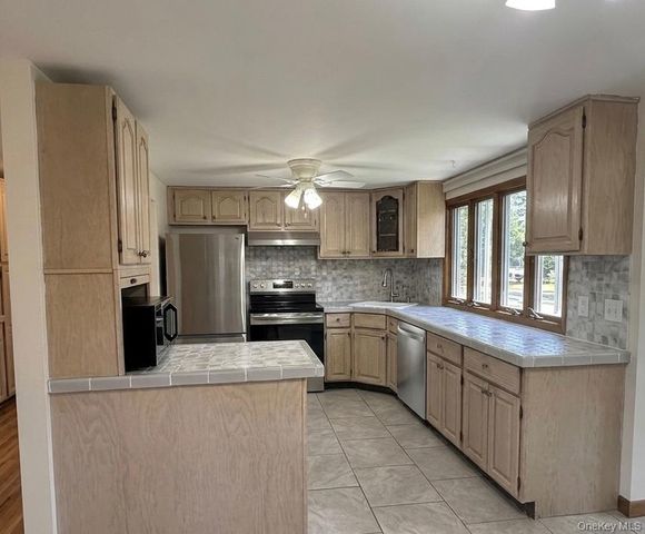 48 Eastover Drive, East Northport, NY 11731