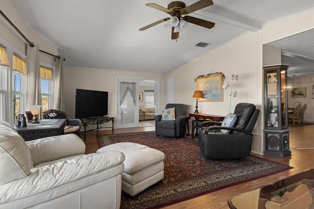 6825 S LAKE HENRY DRIVE NE, Winter Haven, FL 33881