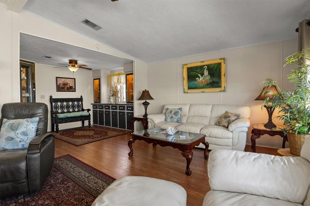 6825 S LAKE HENRY DRIVE NE, Winter Haven, FL 33881