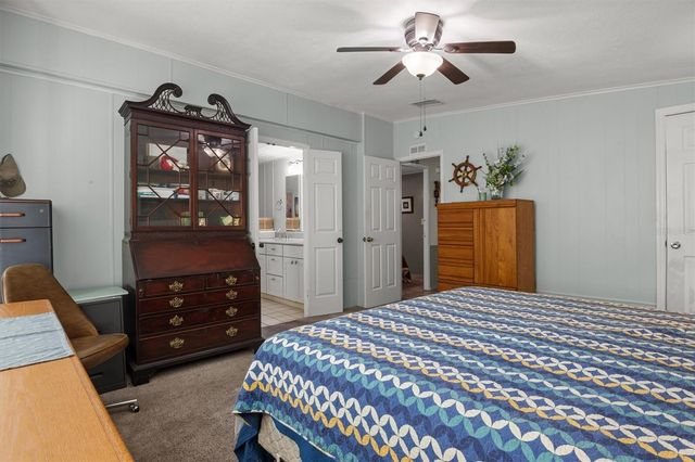 6825 S LAKE HENRY DRIVE NE, Winter Haven, FL 33881