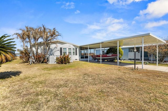 6825 S LAKE HENRY DRIVE NE, Winter Haven, FL 33881