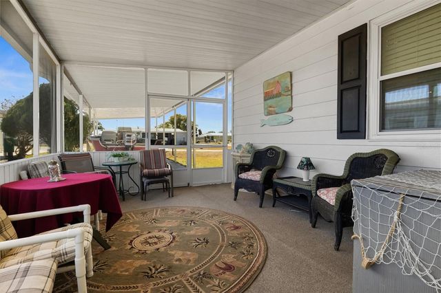 6825 S LAKE HENRY DRIVE NE, Winter Haven, FL 33881