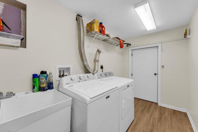 N2443 Giles DRIVE, Burlington, WI 53105