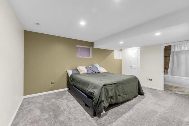 N2443 Giles DRIVE, Burlington, WI 53105