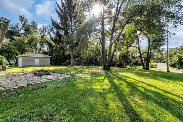 N2443 Giles DRIVE, Burlington, WI 53105