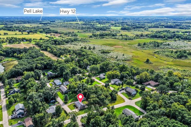 N2443 Giles DRIVE, Burlington, WI 53105