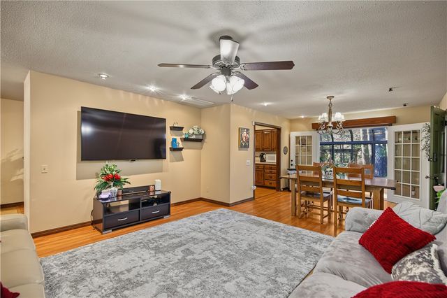 16 W Cardinal Court, Rogers, AR 72756