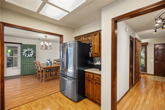 16 W Cardinal Court, Rogers, AR 72756